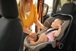 Pentingnya Car Seat Untuk Bayi Baru Lahir -  Infografik