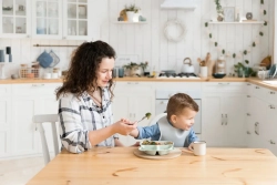 Mengenal Perbedaan Sensory Food Aversion dan Picky Eater